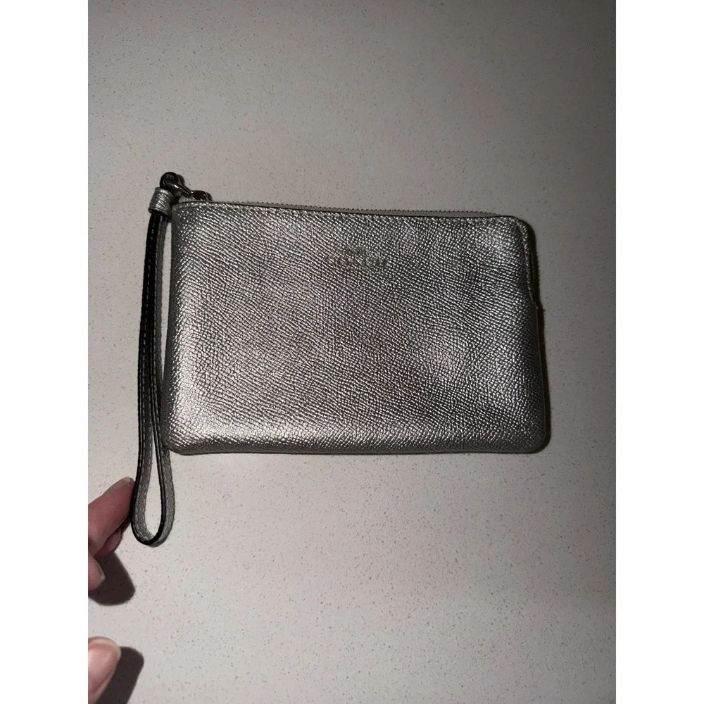 Coach Silver Crackle Canvas Corner Zip Leather Trim Wristlet ID Card Wallet